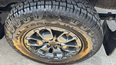 2023 Nissan Frontier Crew Cab PRO-4X 4x4