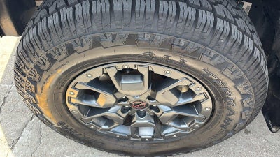 2023 Nissan Frontier Crew Cab PRO-4X 4x4