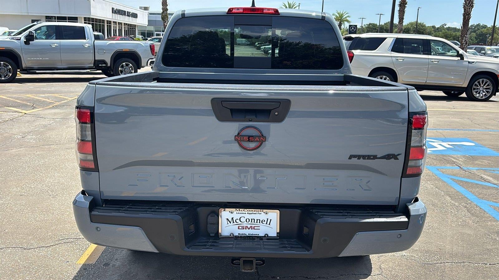 2023 Nissan Frontier Crew Cab PRO-4X 4x4