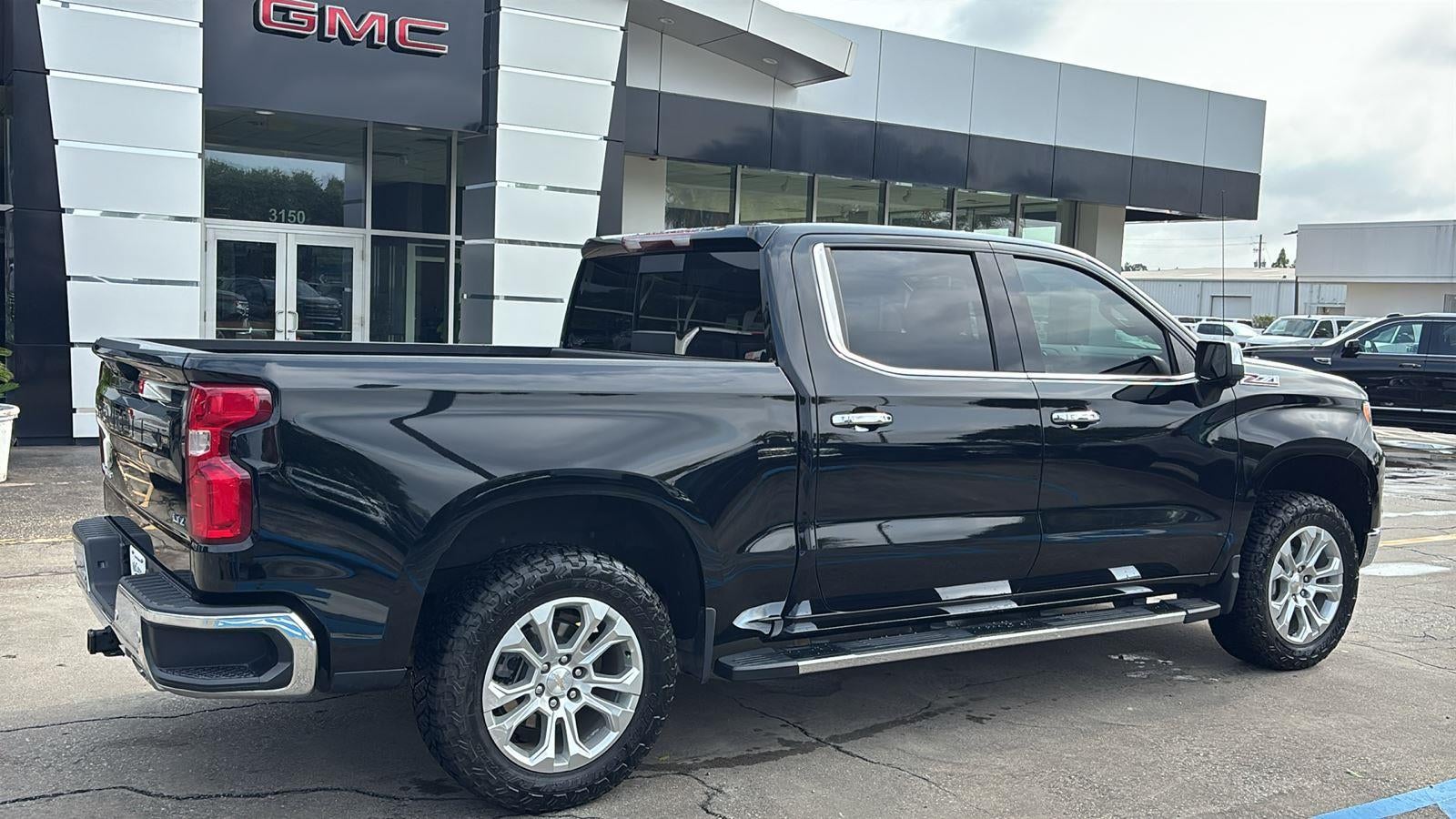 2023 Chevrolet Silverado 1500 LTZ - Photo 8