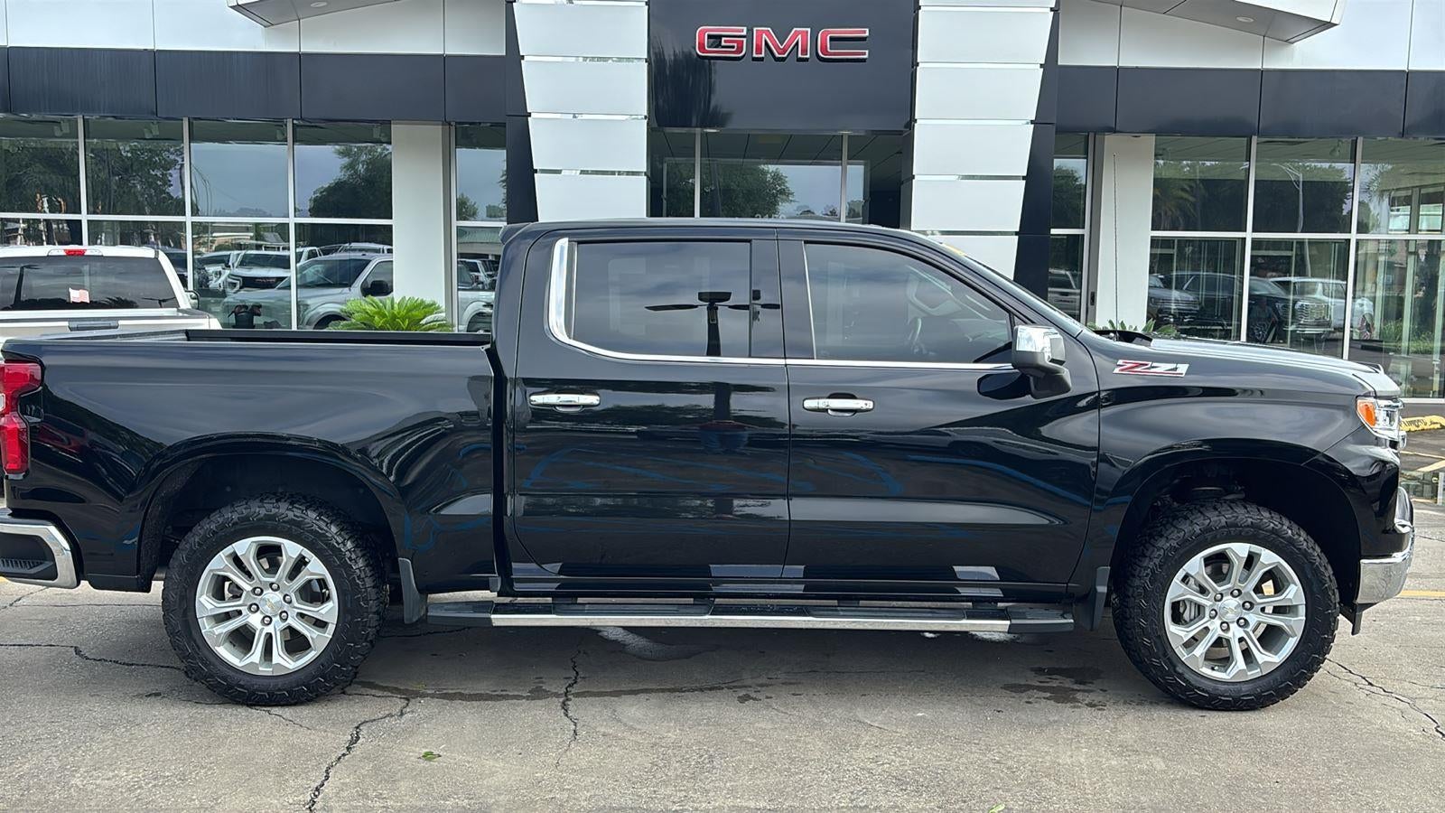 2023 Chevrolet Silverado 1500 LTZ - Photo 9
