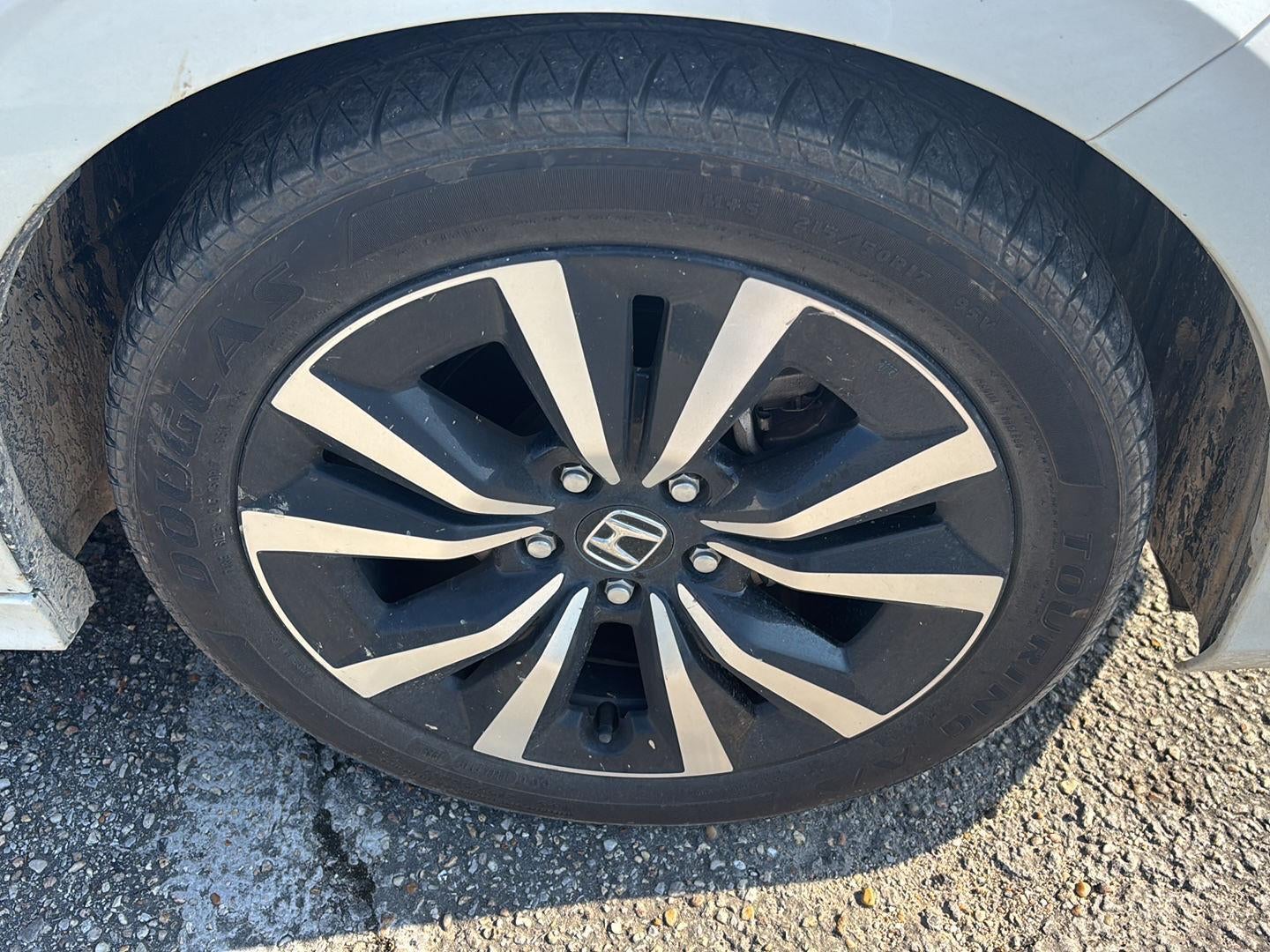 2023 Honda Civic Sedan EX w/o BSI