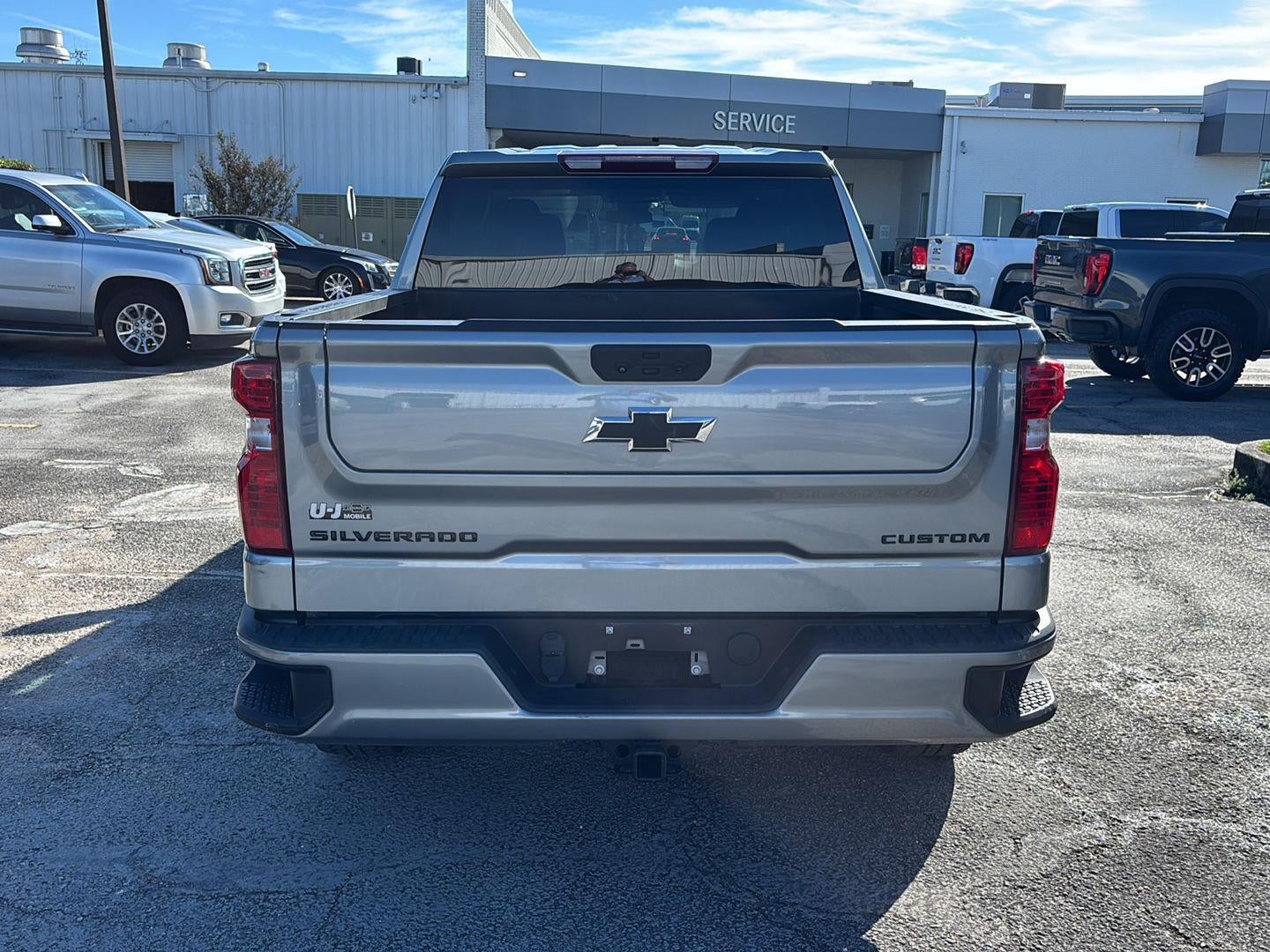 2024 Chevrolet Silverado 1500 Custom