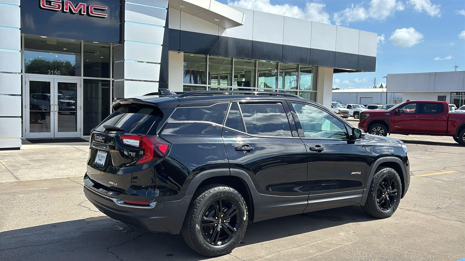 2023 GMC Terrain AT4