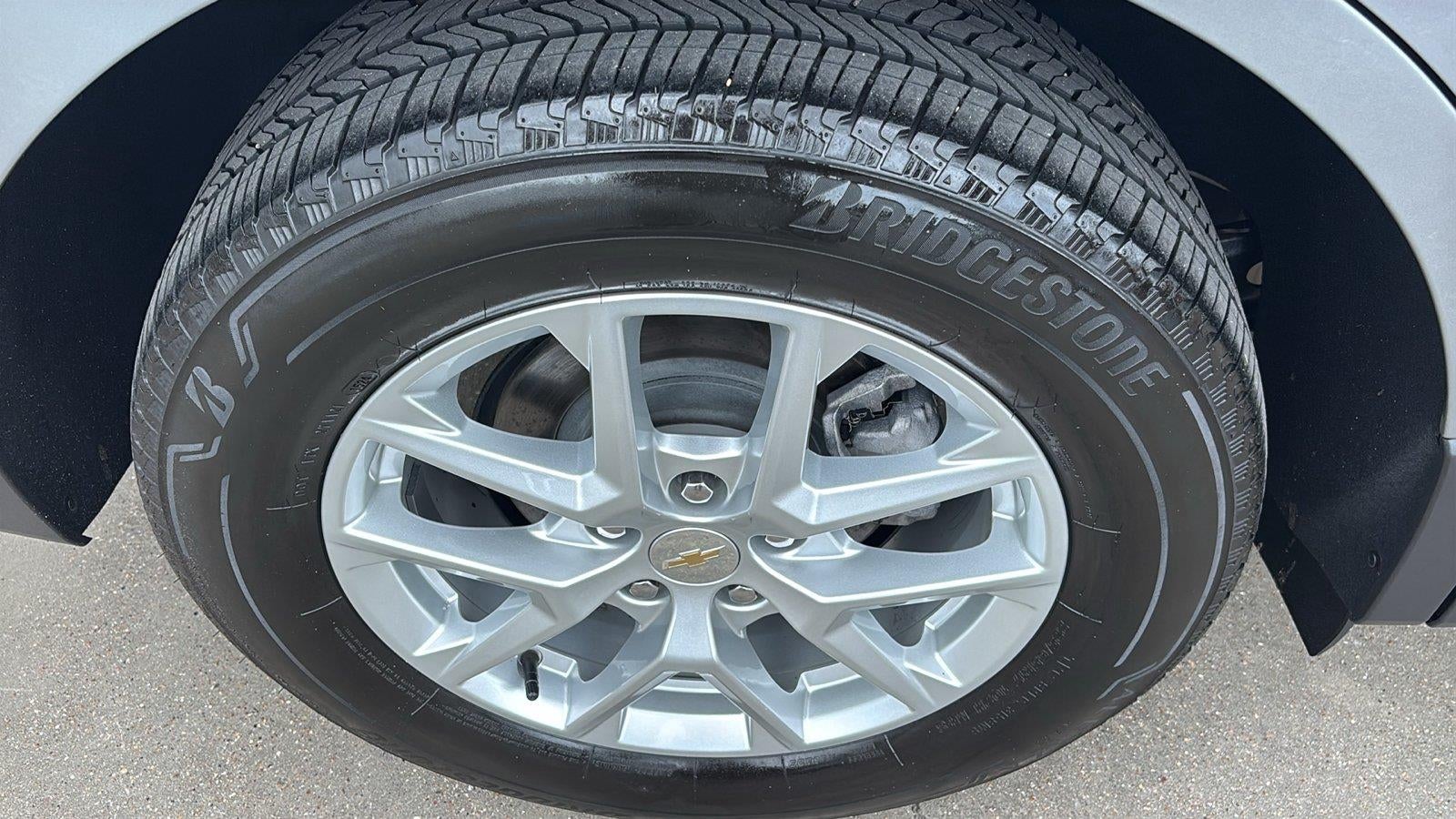 2024 Chevrolet Equinox LT - Photo 11