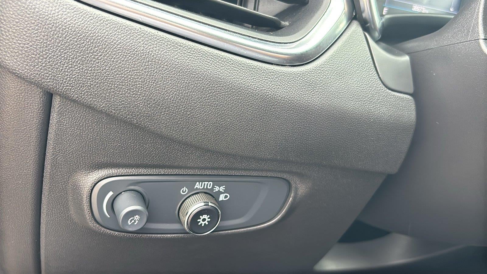 2024 Chevrolet Equinox LT - Photo 27