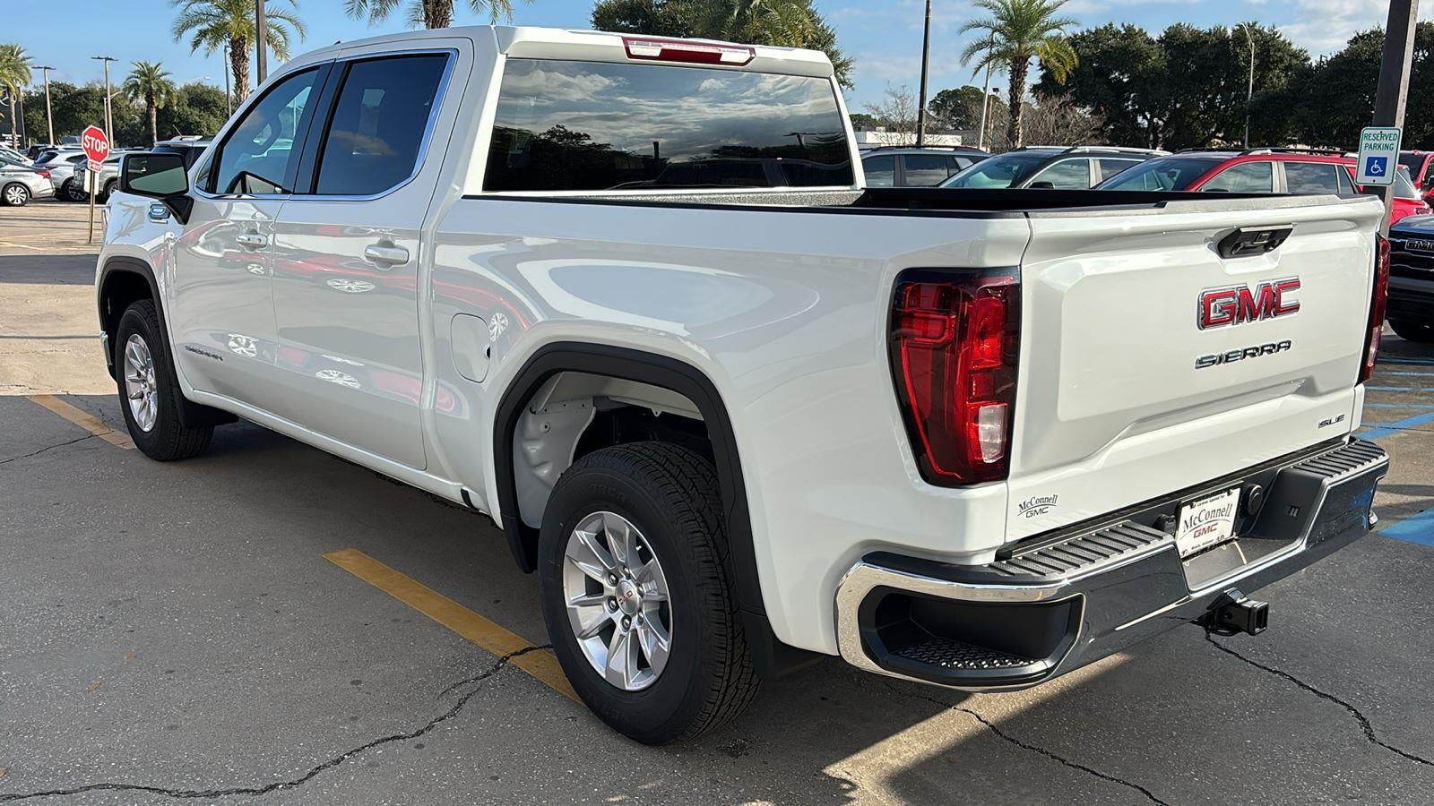 2026 GMC Sierra 1500 SLE