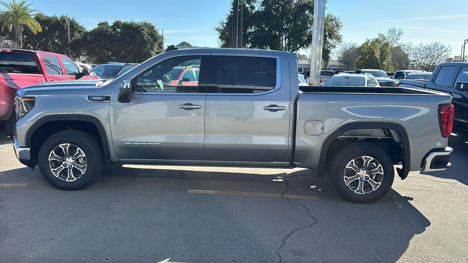 2026 GMC Sierra 1500 SLE