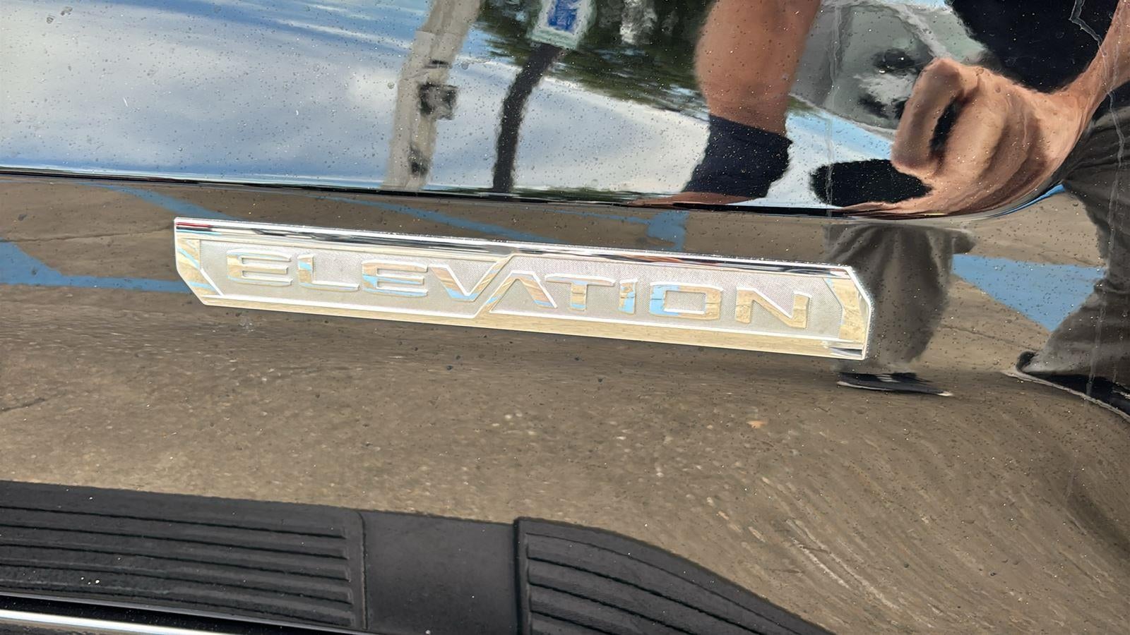 2025 GMC Sierra 1500 Elevation