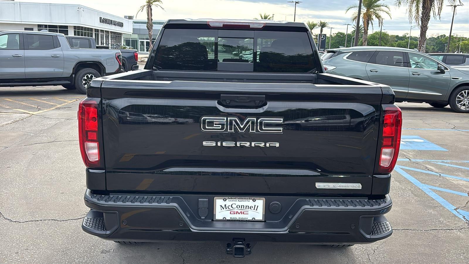 2025 GMC Sierra 1500 Elevation