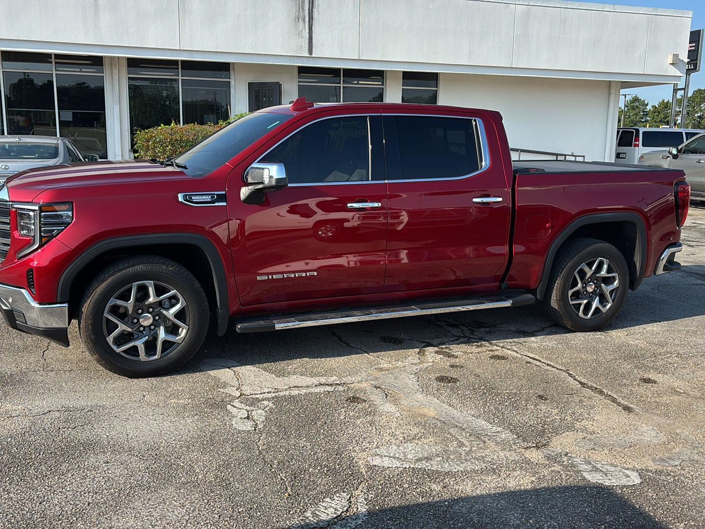 2024 GMC Sierra 1500 SLT