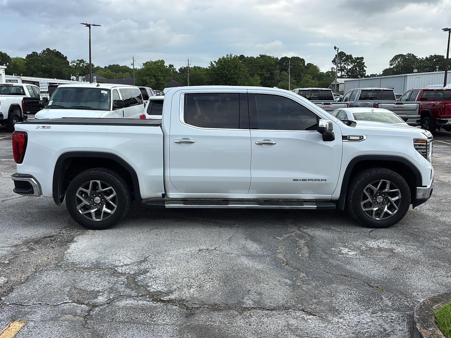 2024 GMC Sierra 1500 SLT