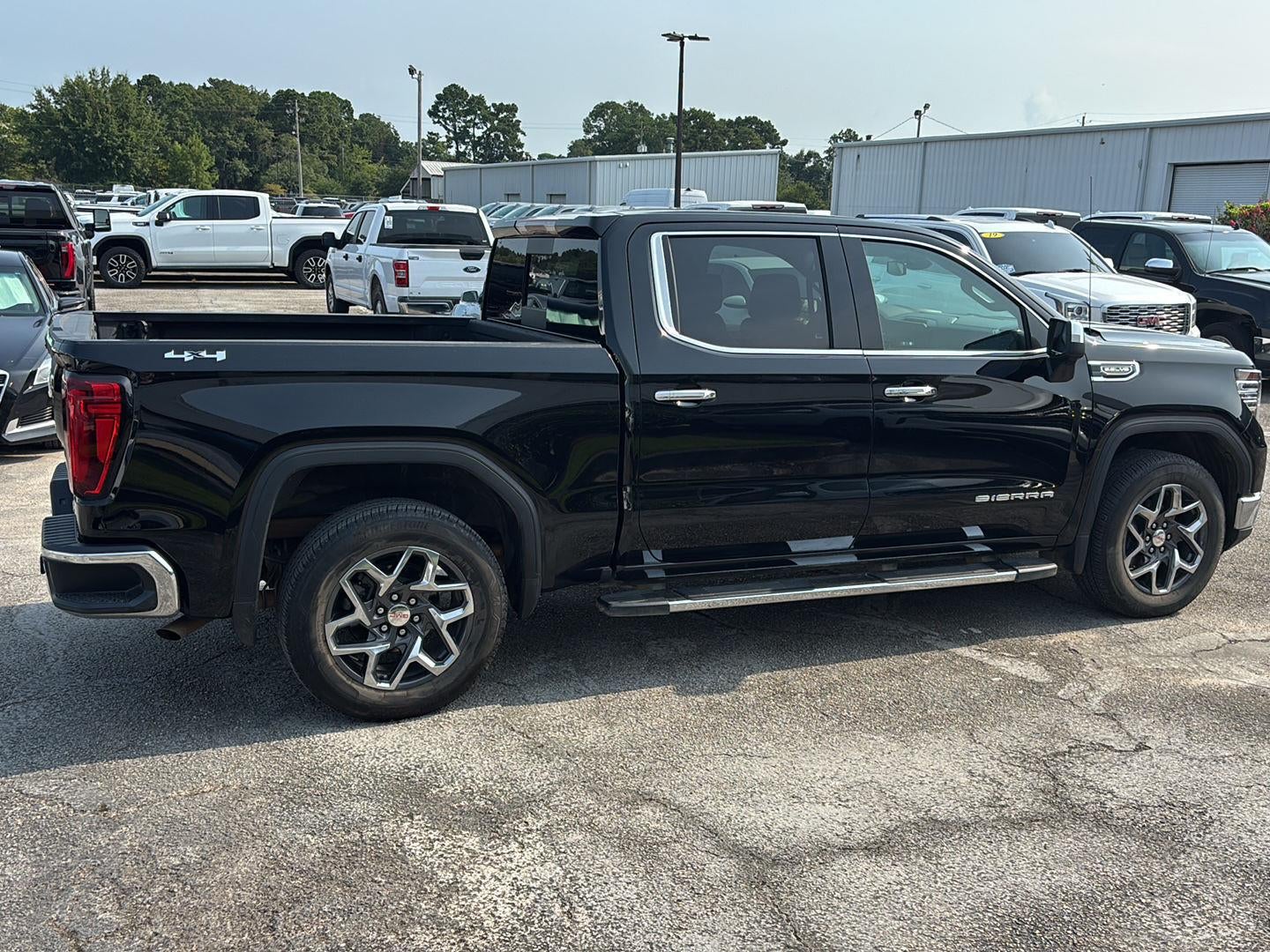 2024 GMC Sierra 1500 SLT