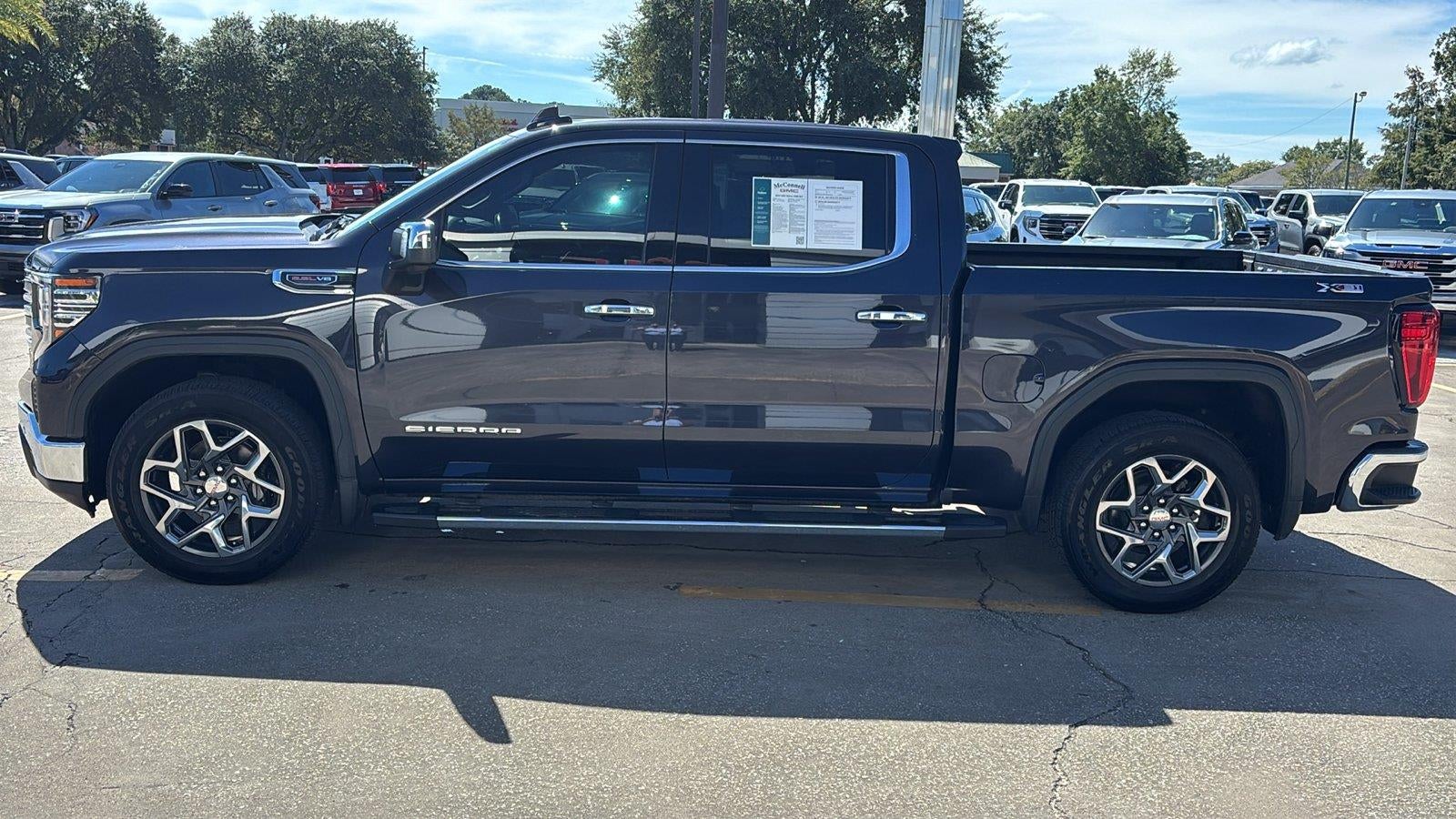 2022 GMC Sierra 1500 SLT