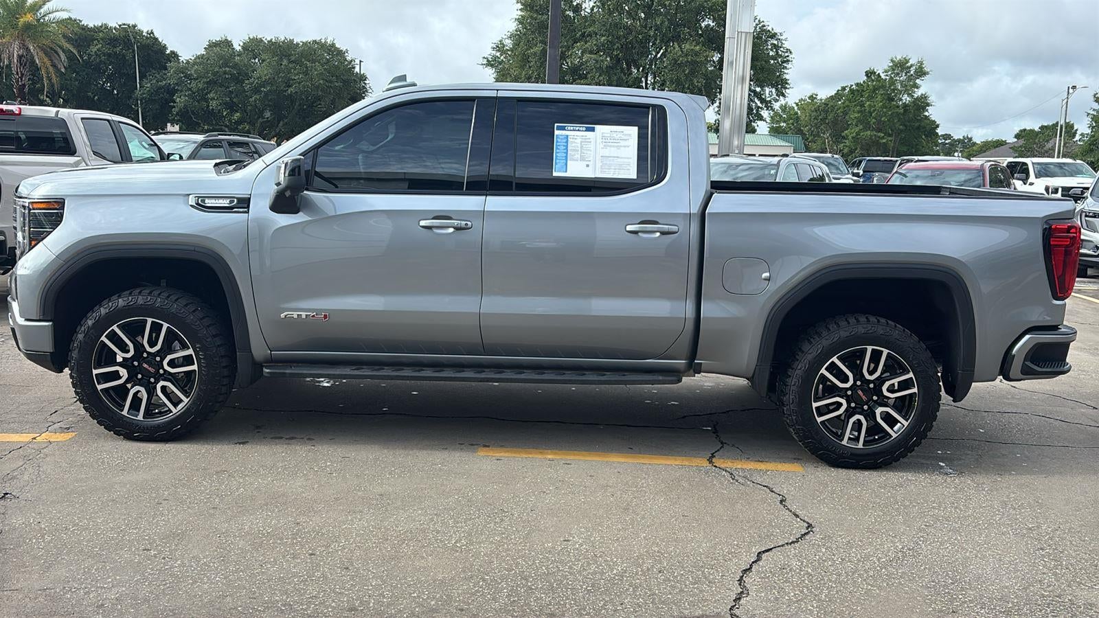 2025 GMC Sierra 1500 AT4