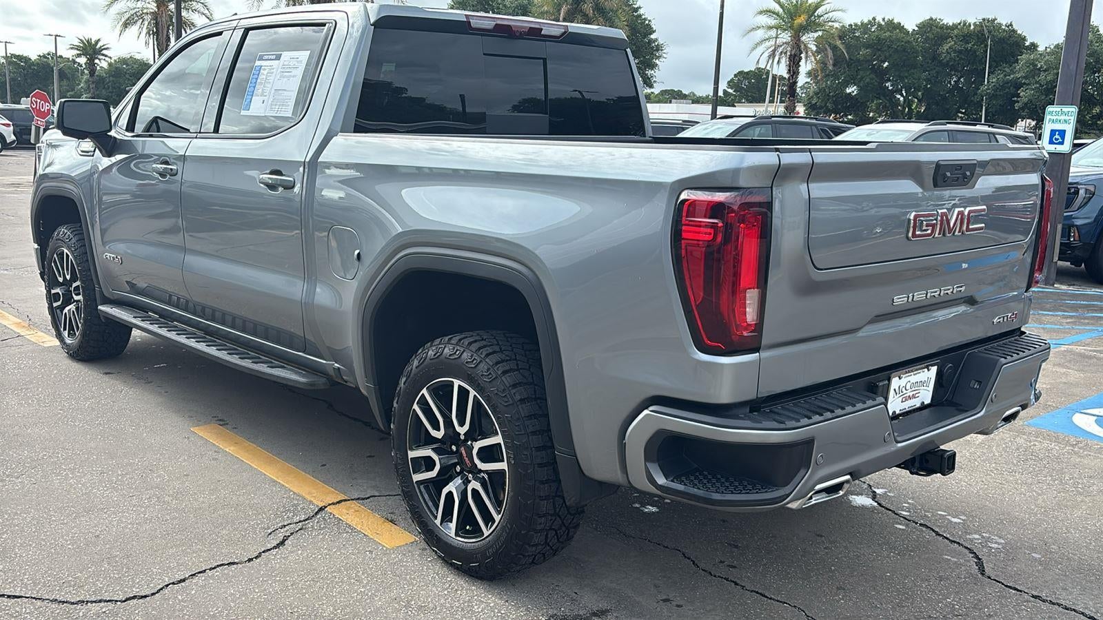 2025 GMC Sierra 1500 AT4