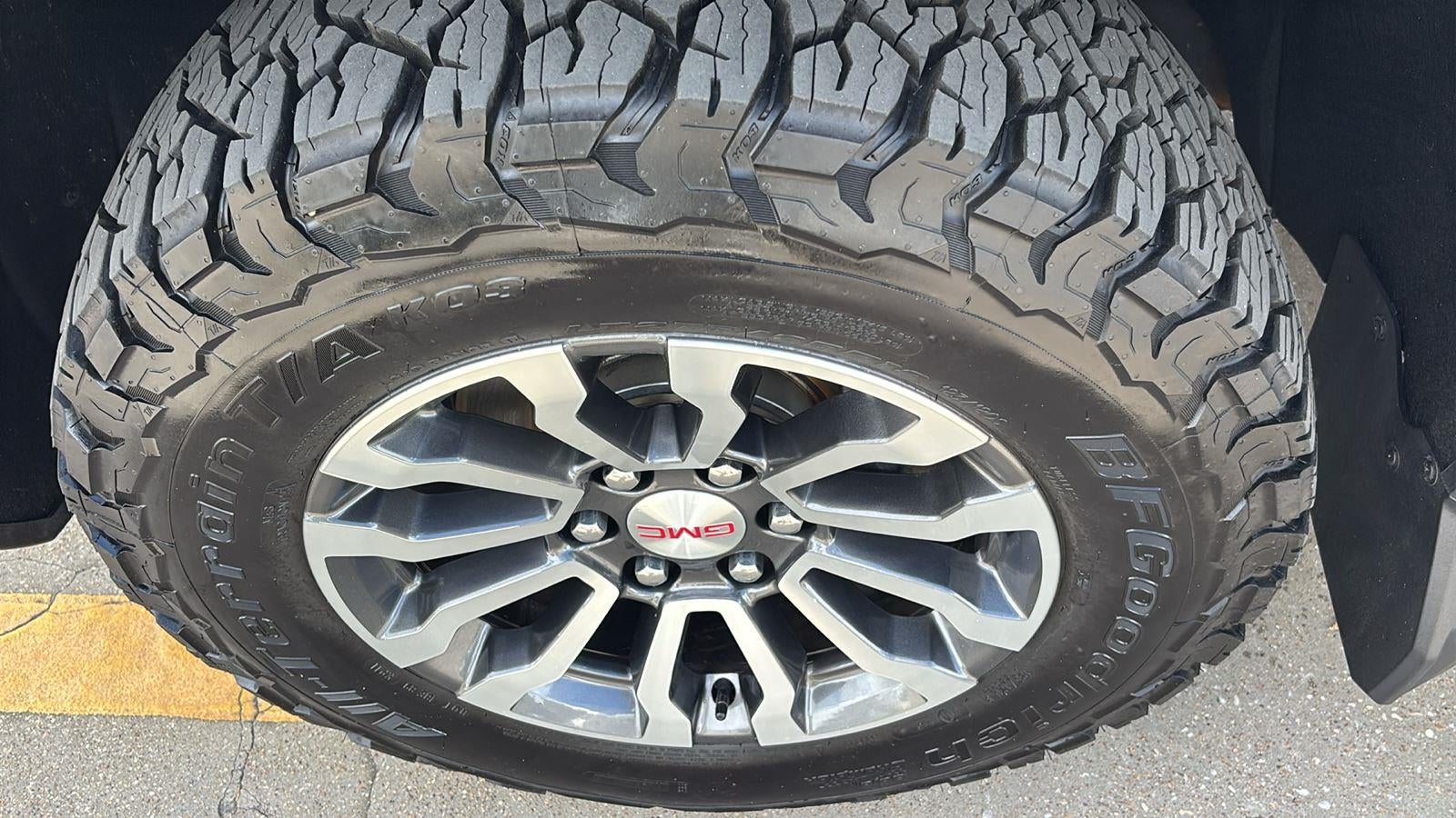 2023 GMC Sierra 1500 AT4