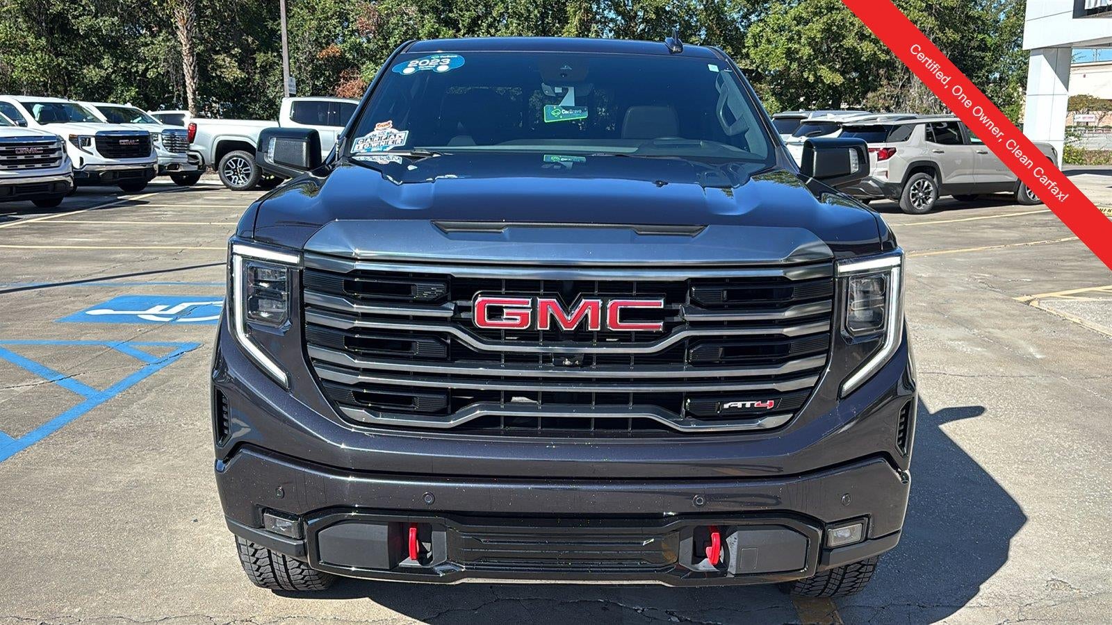 2023 GMC Sierra 1500 AT4