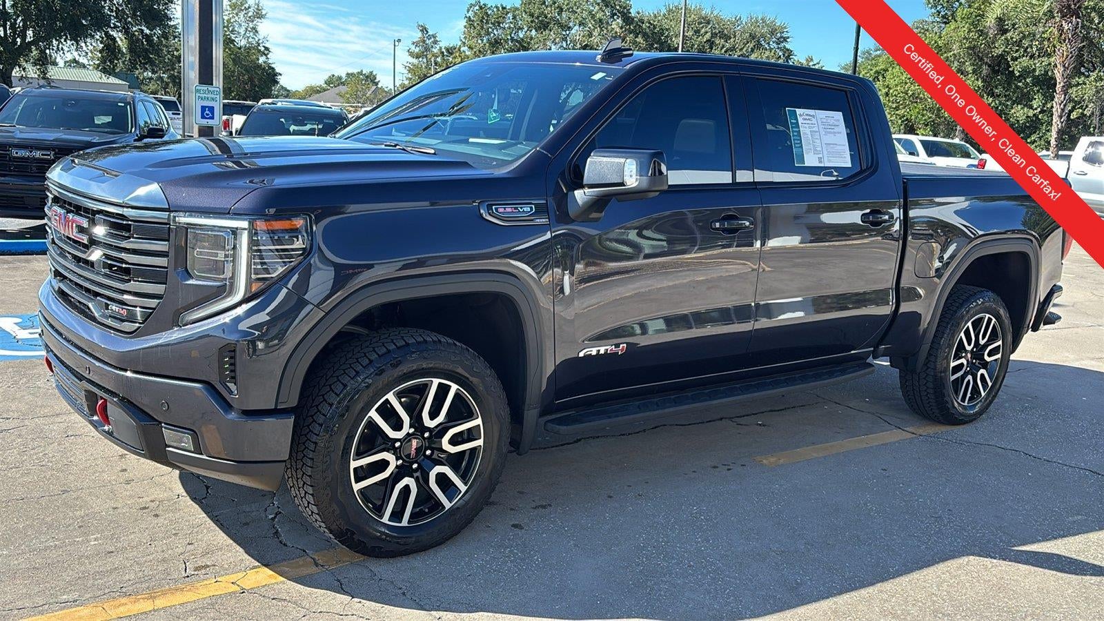 2023 GMC Sierra 1500 AT4