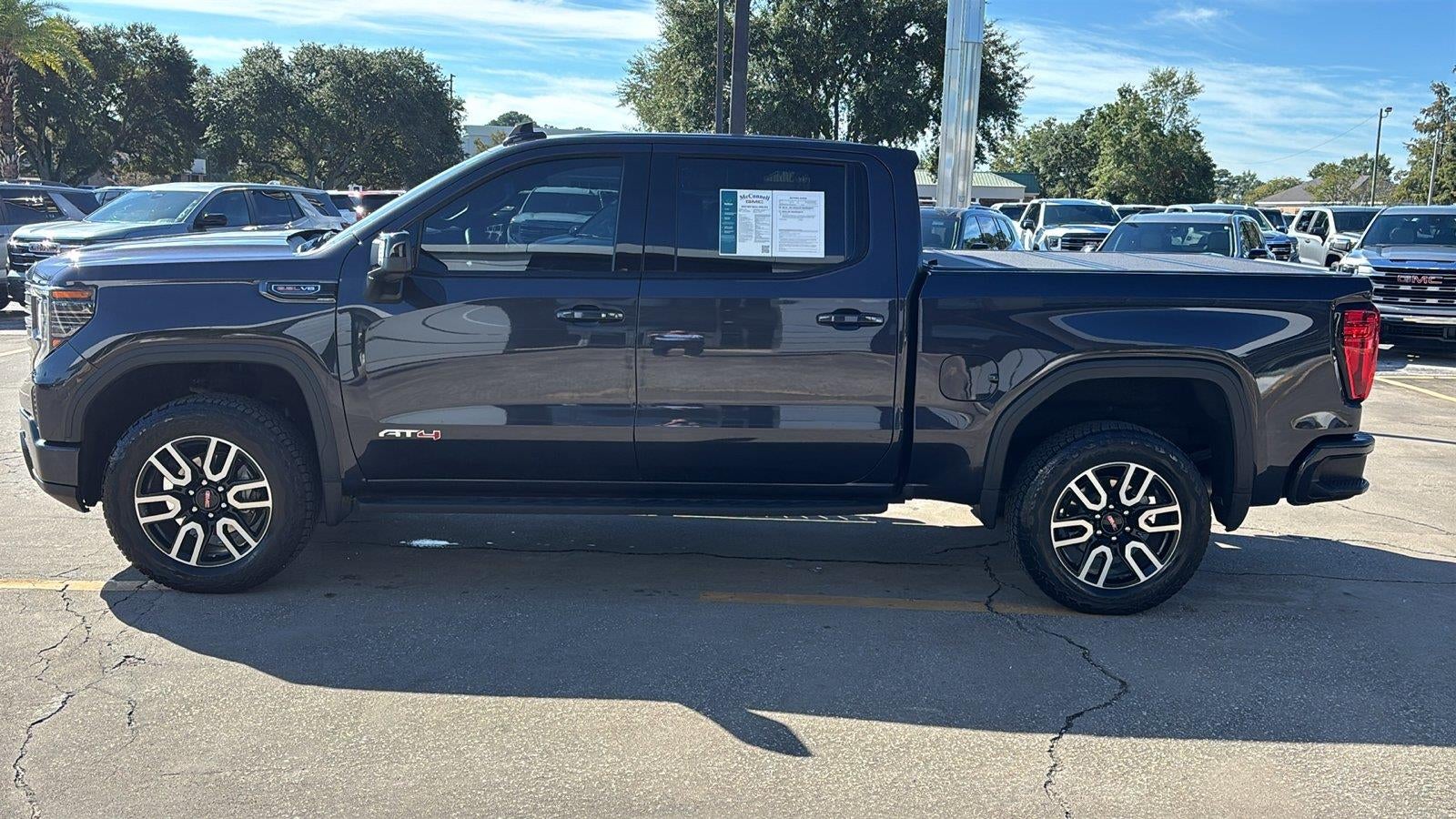 2023 GMC Sierra 1500 AT4
