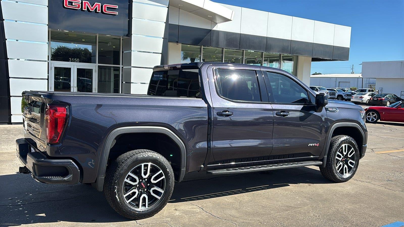 2023 GMC Sierra 1500 AT4
