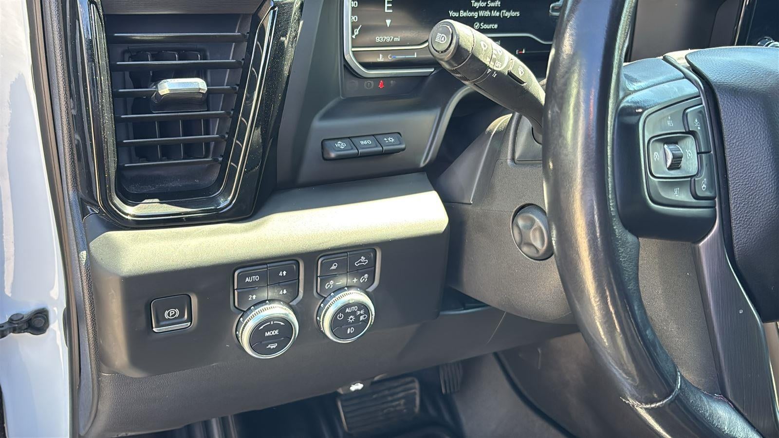 2022 GMC Sierra 1500 AT4X