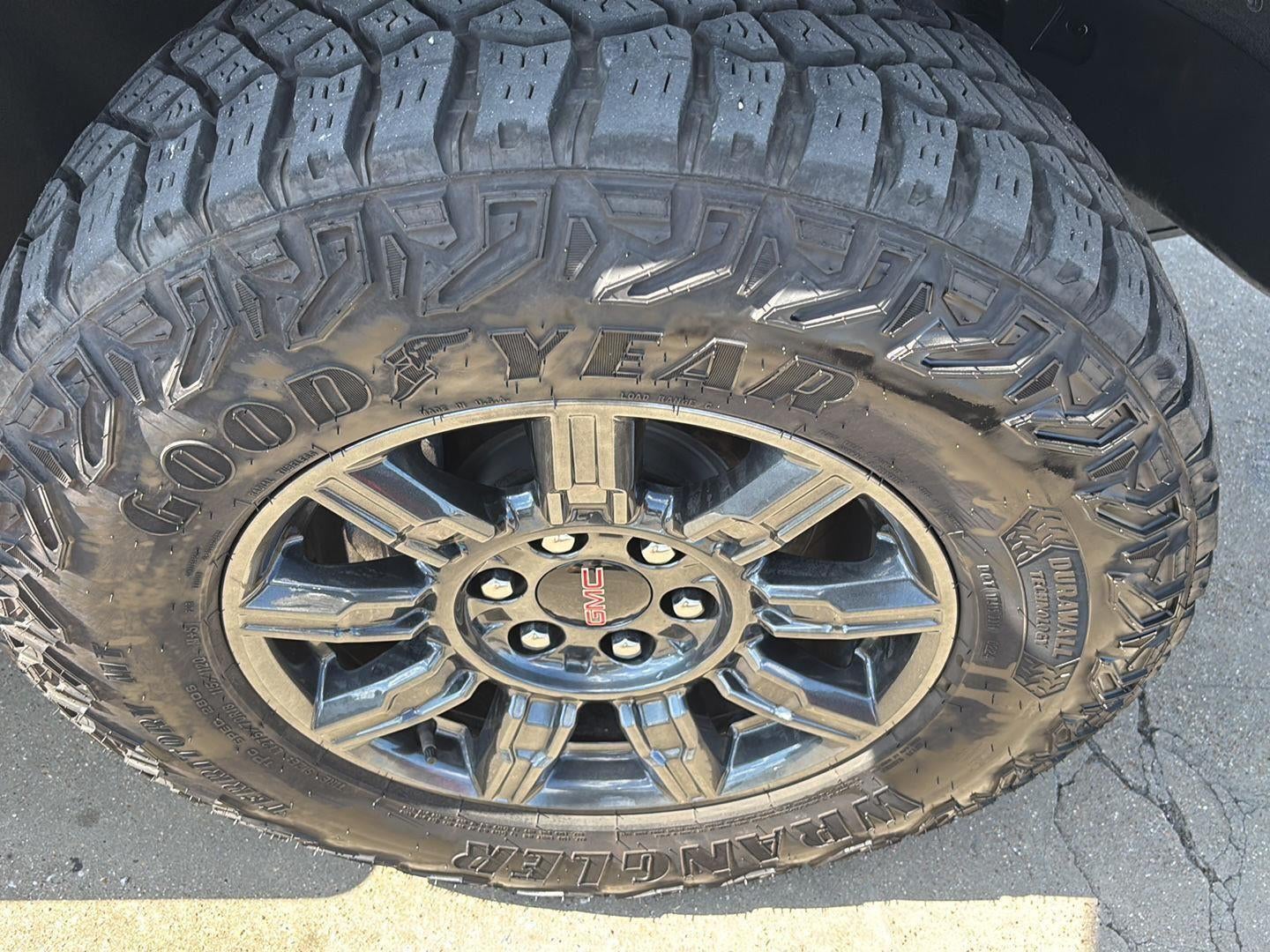 2024 GMC Sierra 1500 AT4X