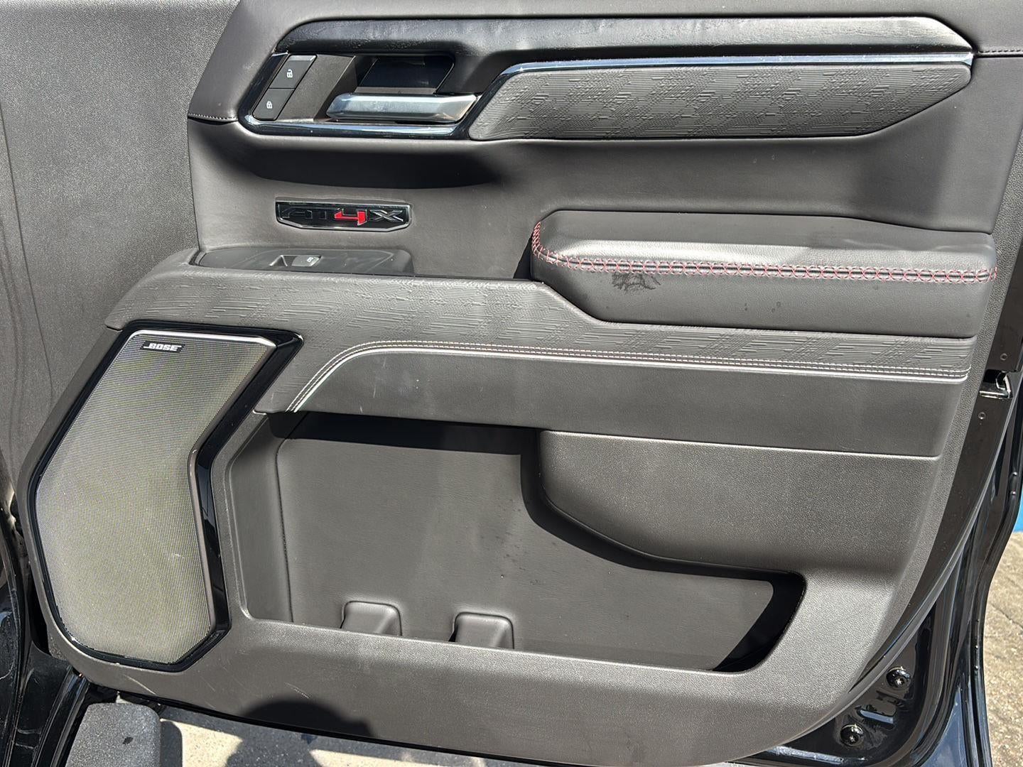 2024 GMC Sierra 1500 AT4X