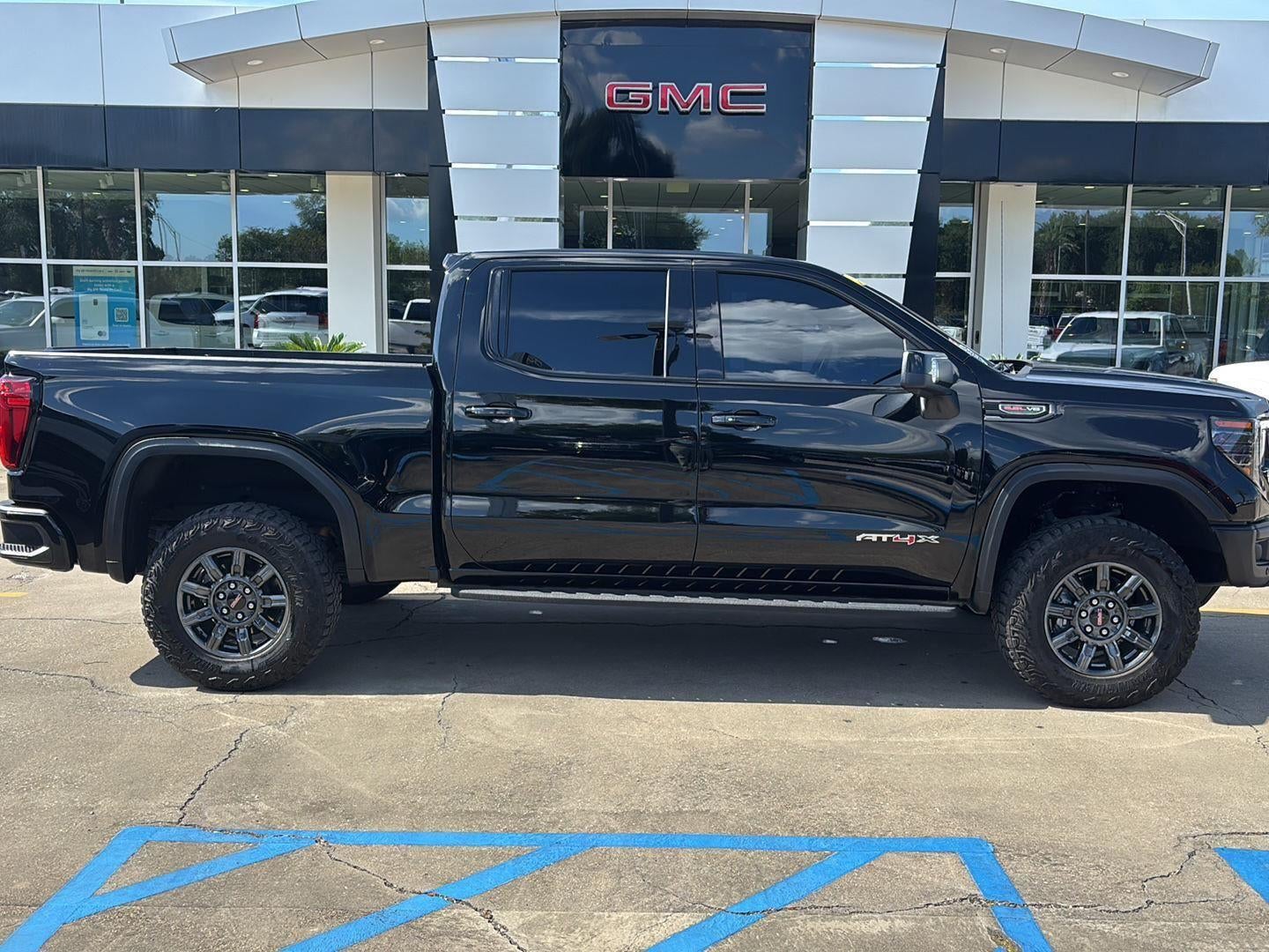 2024 GMC Sierra 1500 AT4X