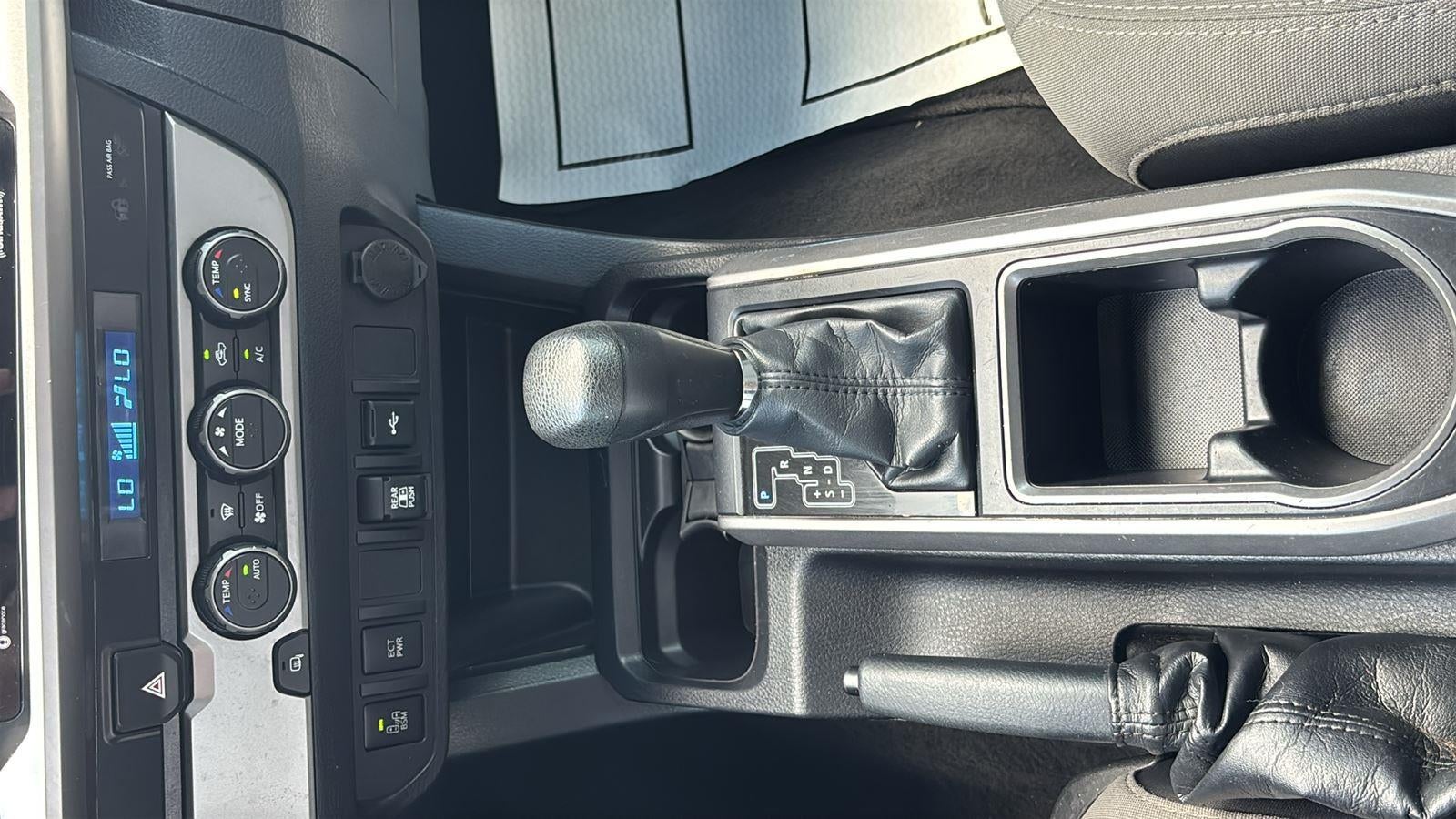 2022 Toyota Tacoma SR5 V6