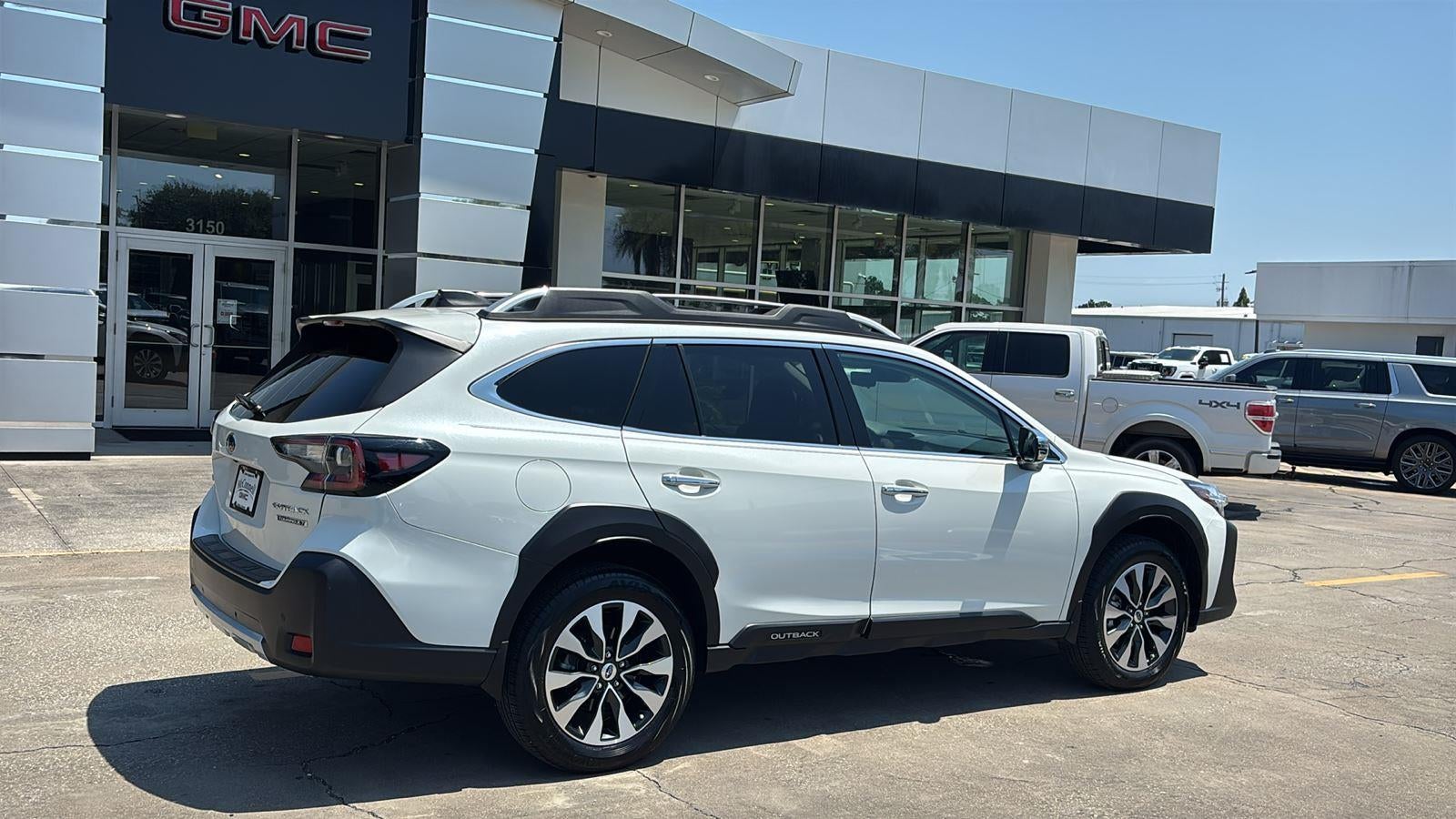 2023 Subaru Outback Touring XT