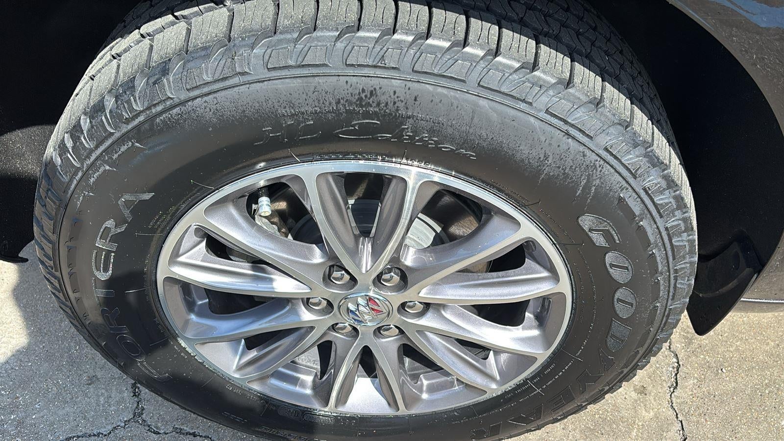 2023 Buick Enclave Essence