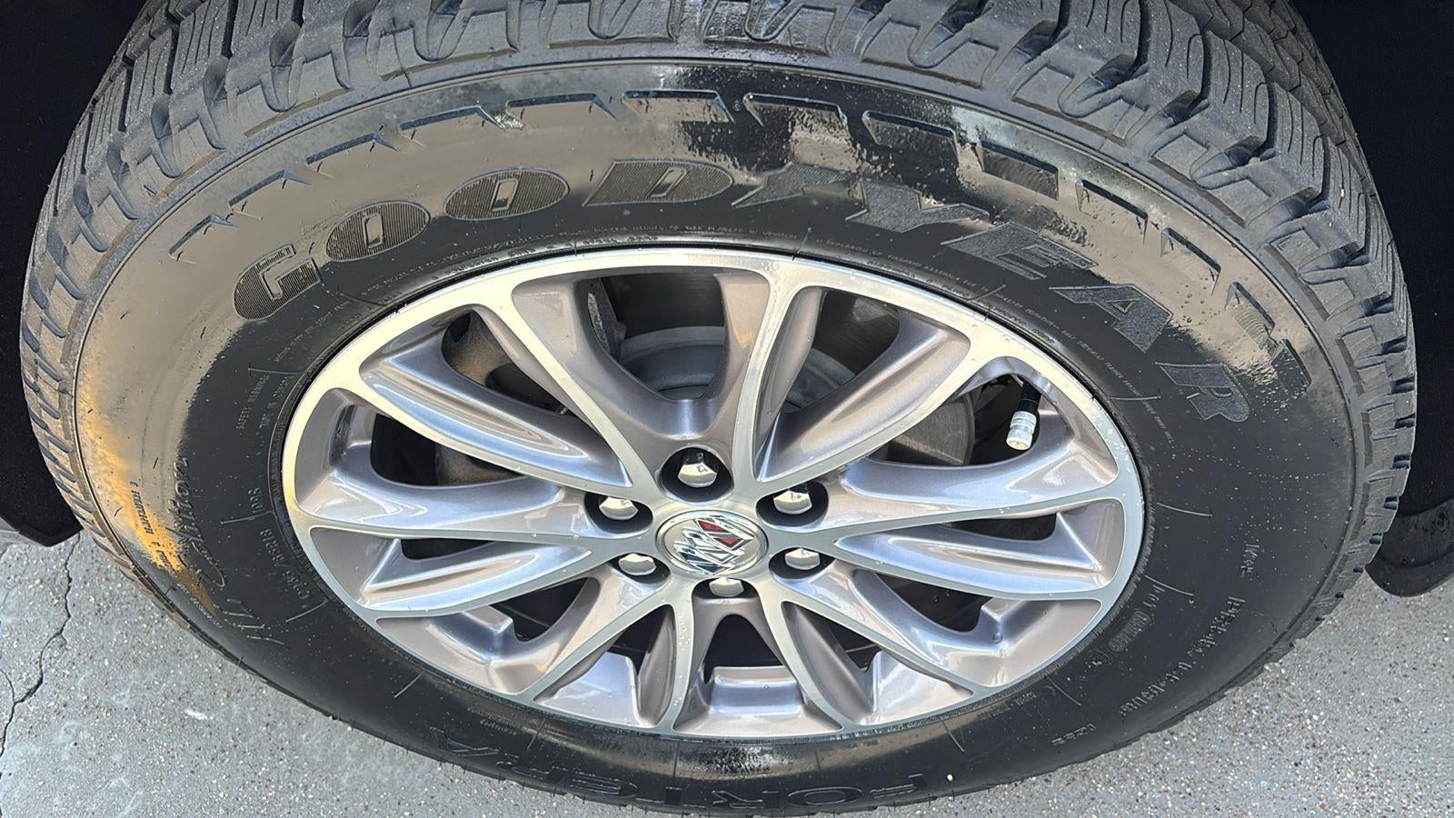 2023 Buick Enclave Essence