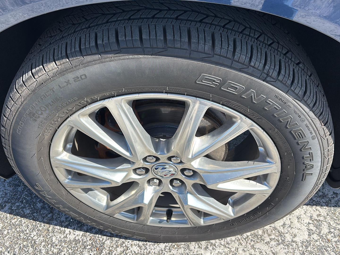 2023 Buick Enclave Essence