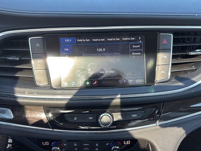 2023 Buick Enclave Essence