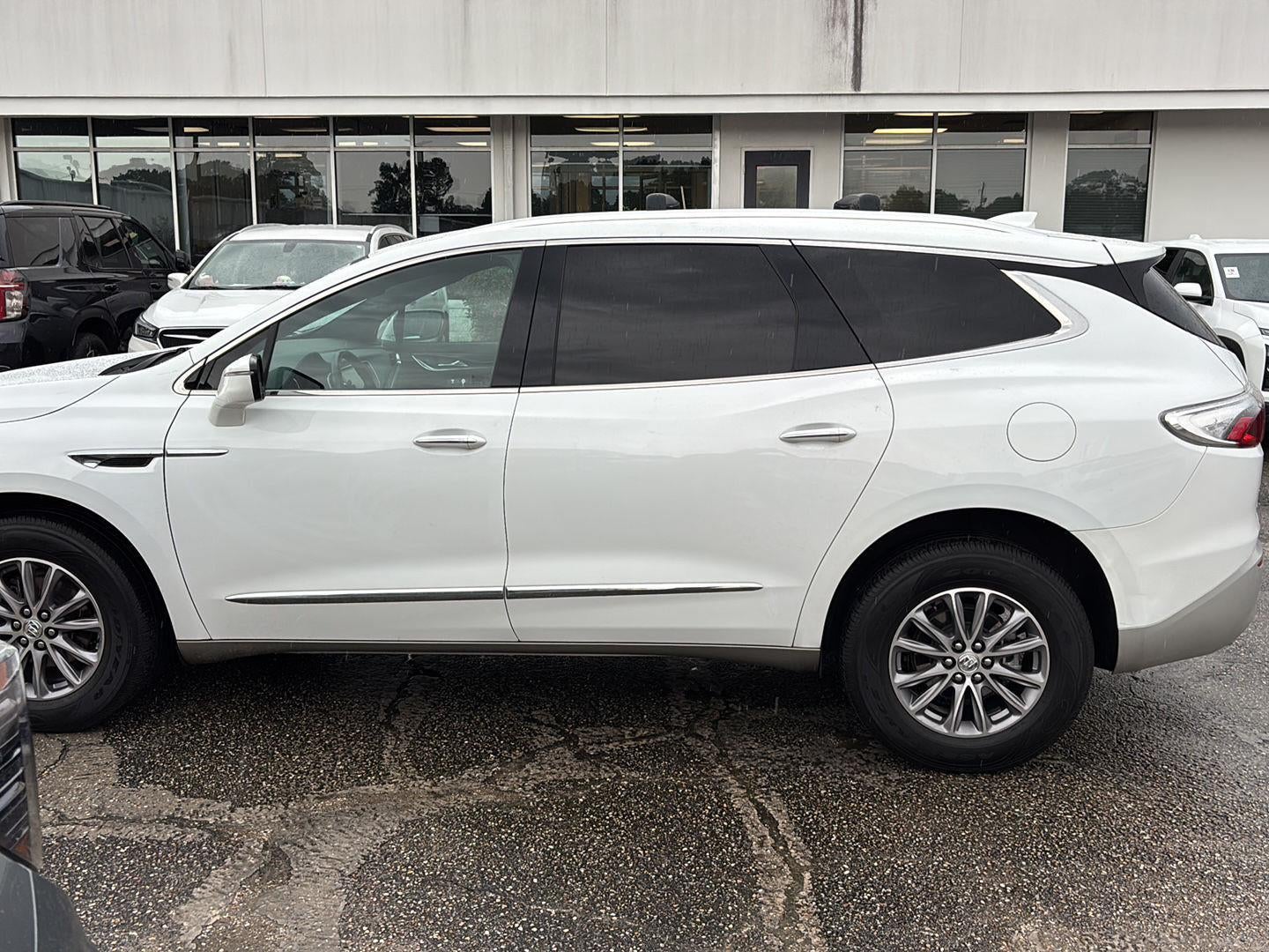2024 Buick Enclave Essence