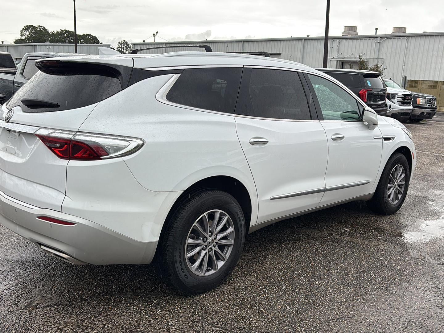 2024 Buick Enclave Essence