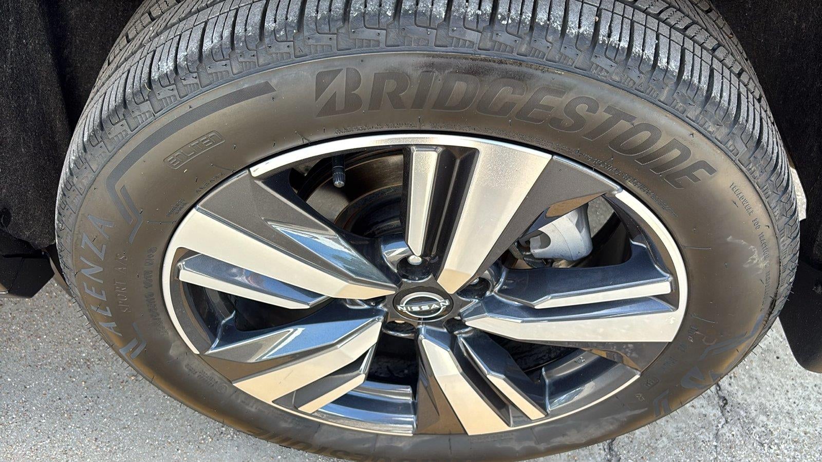 2025 Nissan Rogue SL FWD