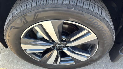 2025 Nissan Rogue SL FWD