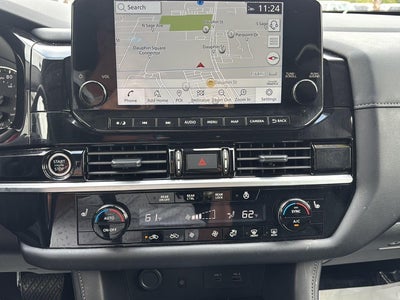 2024 Nissan Pathfinder SL