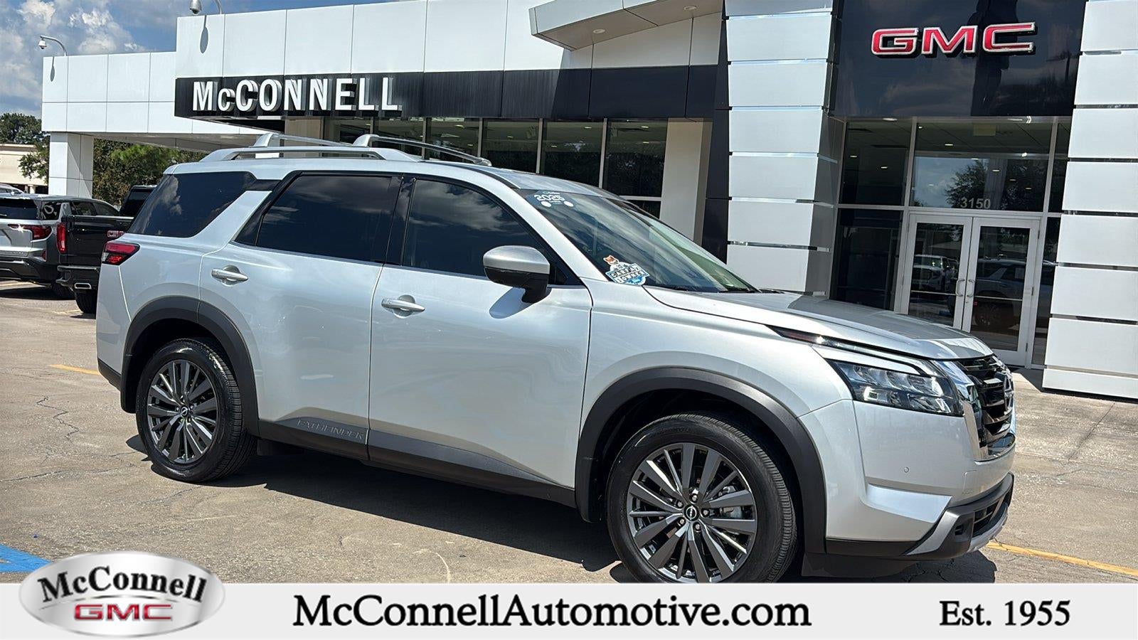 2025 Nissan Pathfinder SL FWD