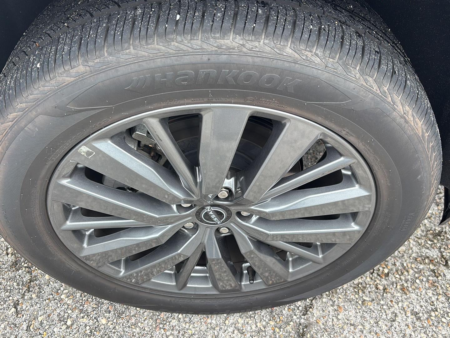 2025 Nissan Pathfinder SL FWD