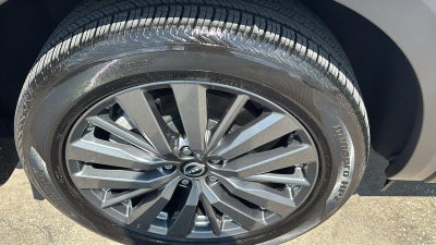 2025 Nissan Pathfinder SL FWD