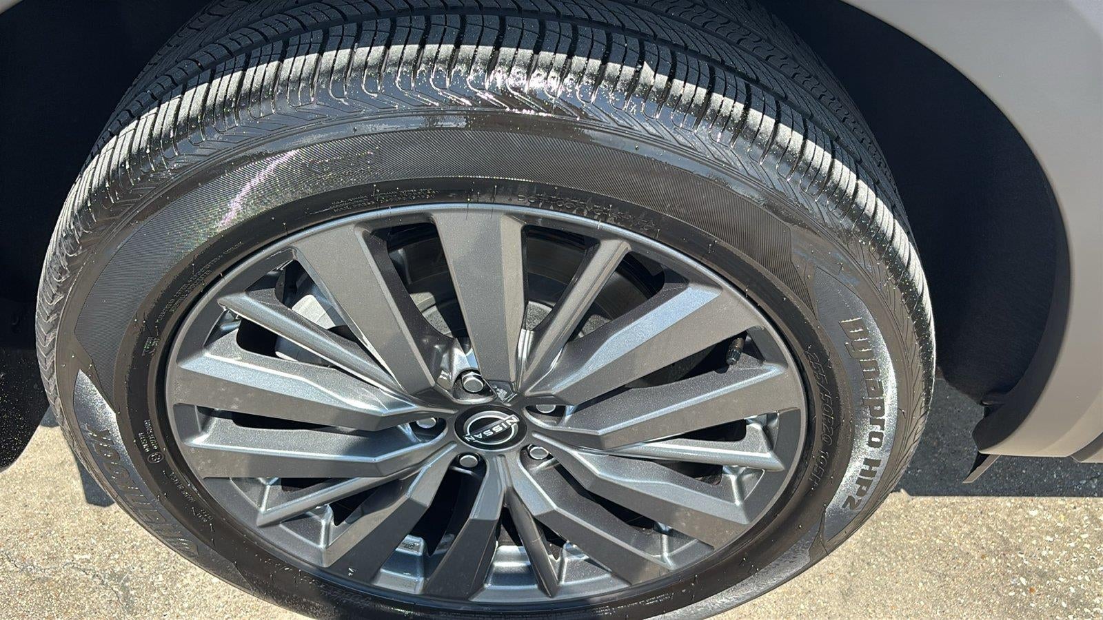 2025 Nissan Pathfinder SL FWD