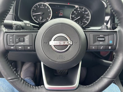 2025 Nissan Pathfinder SL FWD