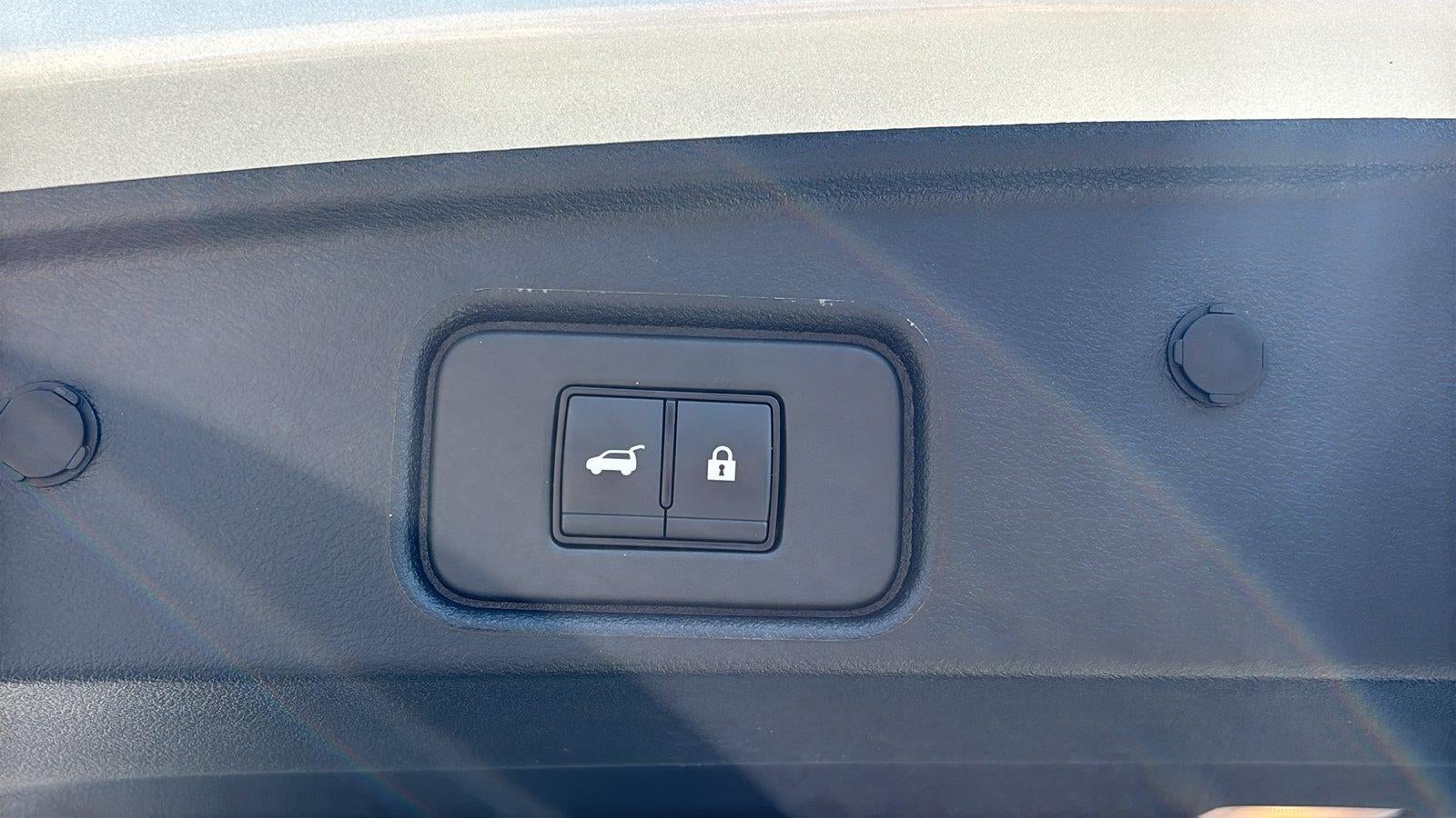 2025 Nissan Pathfinder SL FWD