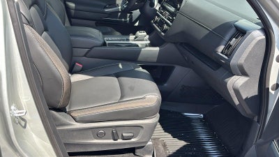 2025 Nissan Pathfinder SL FWD