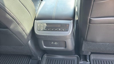 2025 Nissan Pathfinder SL FWD