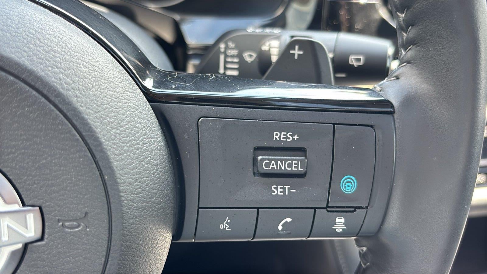 2025 Nissan Pathfinder SL - Photo 32