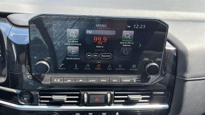 2025 Nissan Pathfinder SL FWD
